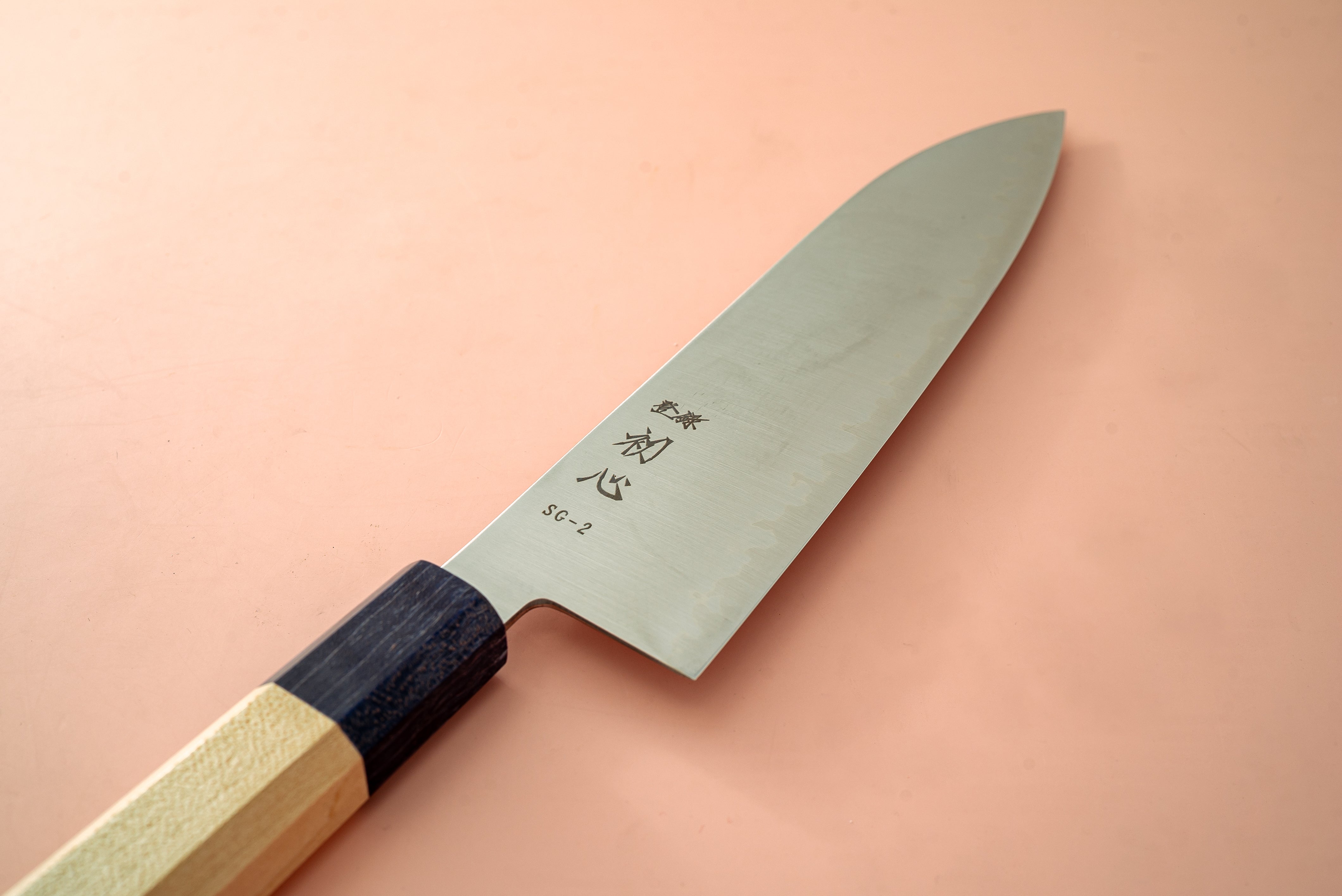Hatsukokoro Hayabusa SG2 Santoku 180mm - Cearmausas