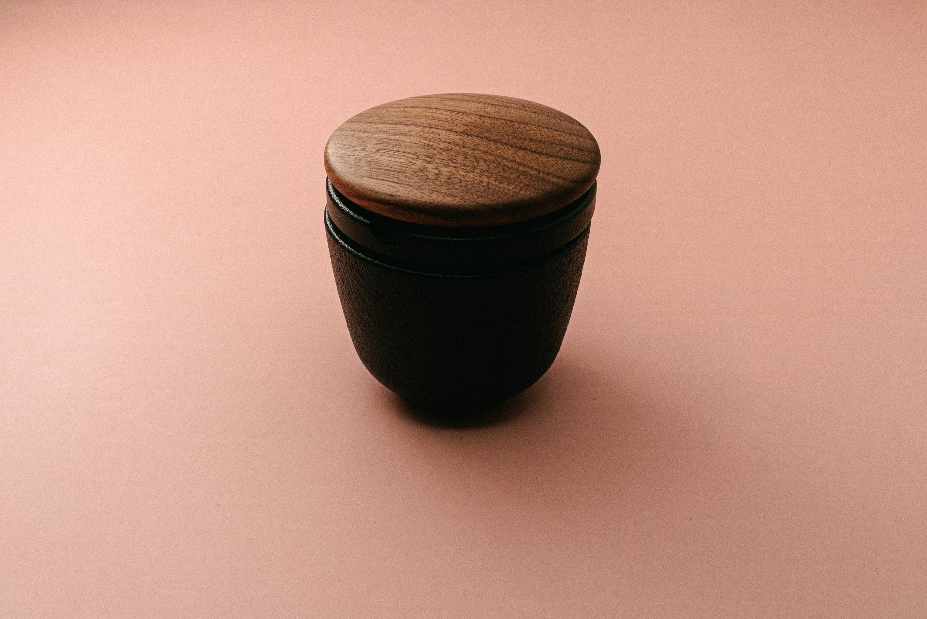"Swing" Pepper / Spicemill with Walnut Lid - Cearmausas